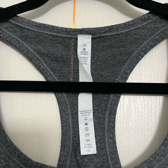 Lululemon Toronto vs Everybody Swiftly Racerback Tank NWT - Picture 4 of 8